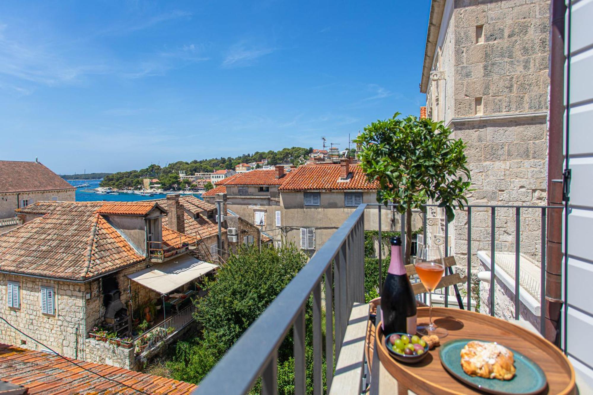 Villa Porta Maestra Hvar Town Exterior photo